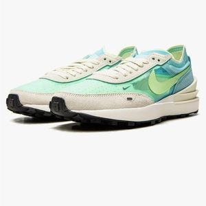 Nike Waffle Running Shoes - Bleached Aqua